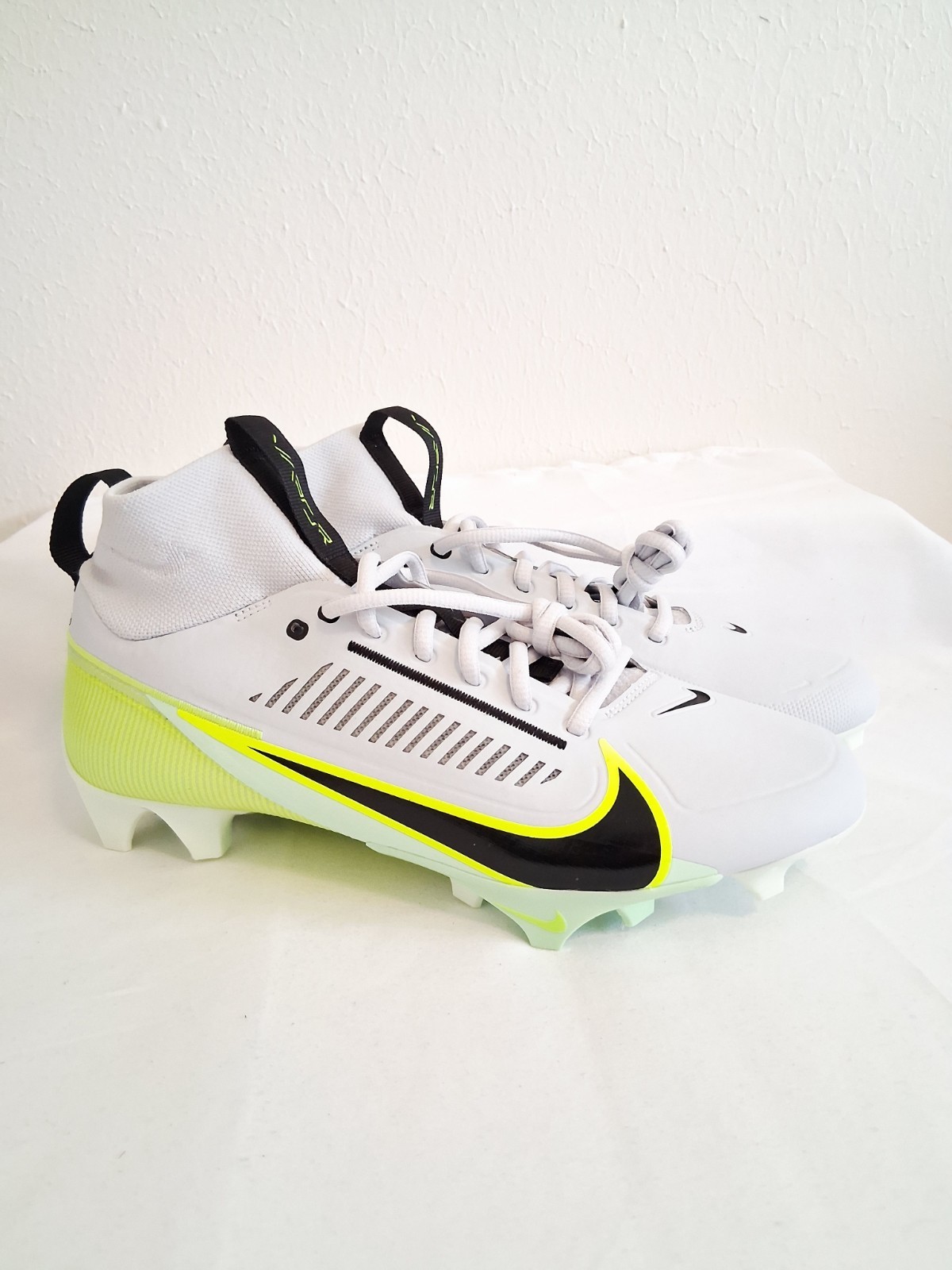 Nike Vapor Edge Pro 360 2 Football Cleats Platinum Gray Volt Mens Size 13