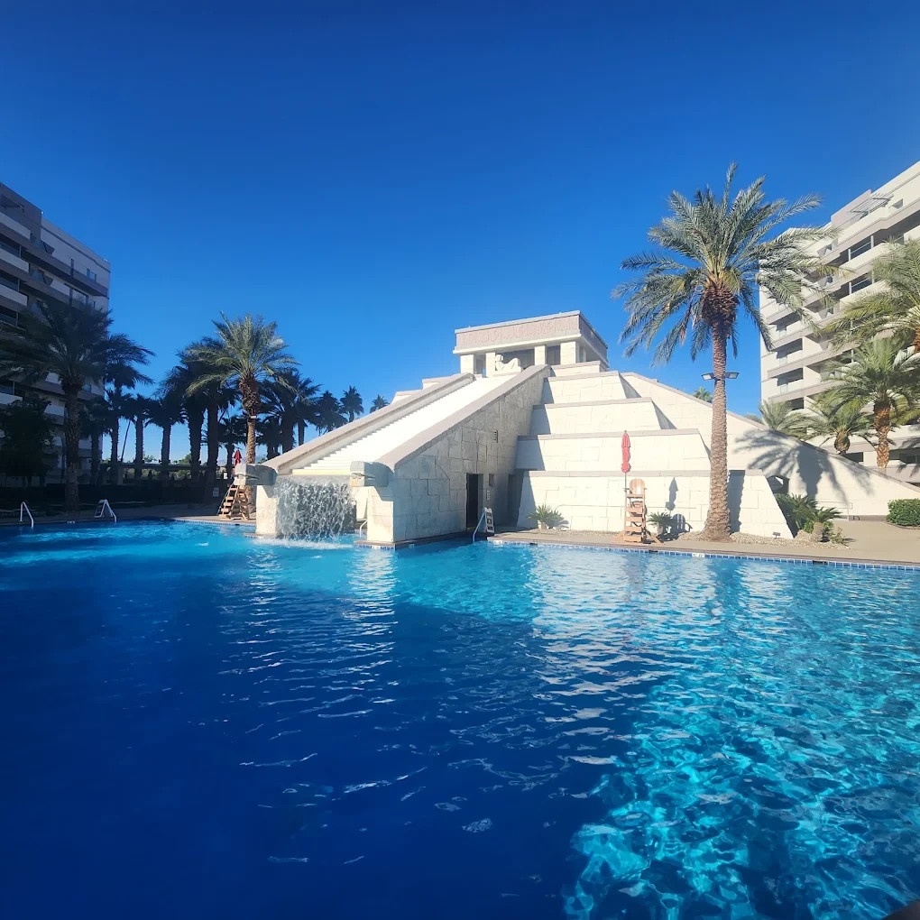 Cancun Las Vegas – Hilton Vacation Club - 7 night stay