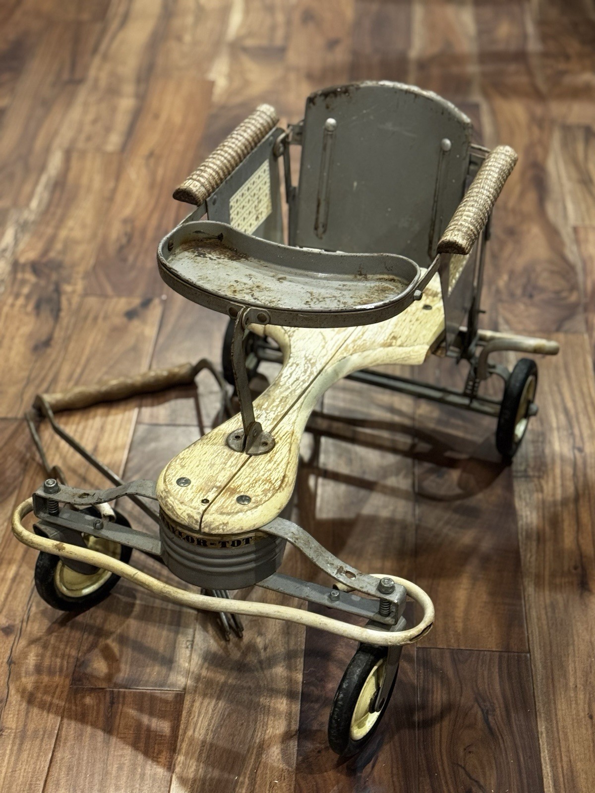 Vtg 1940’s TAYLOR TOT BABY STROLLER WALKER SCOOTER BUGGY HANDLE