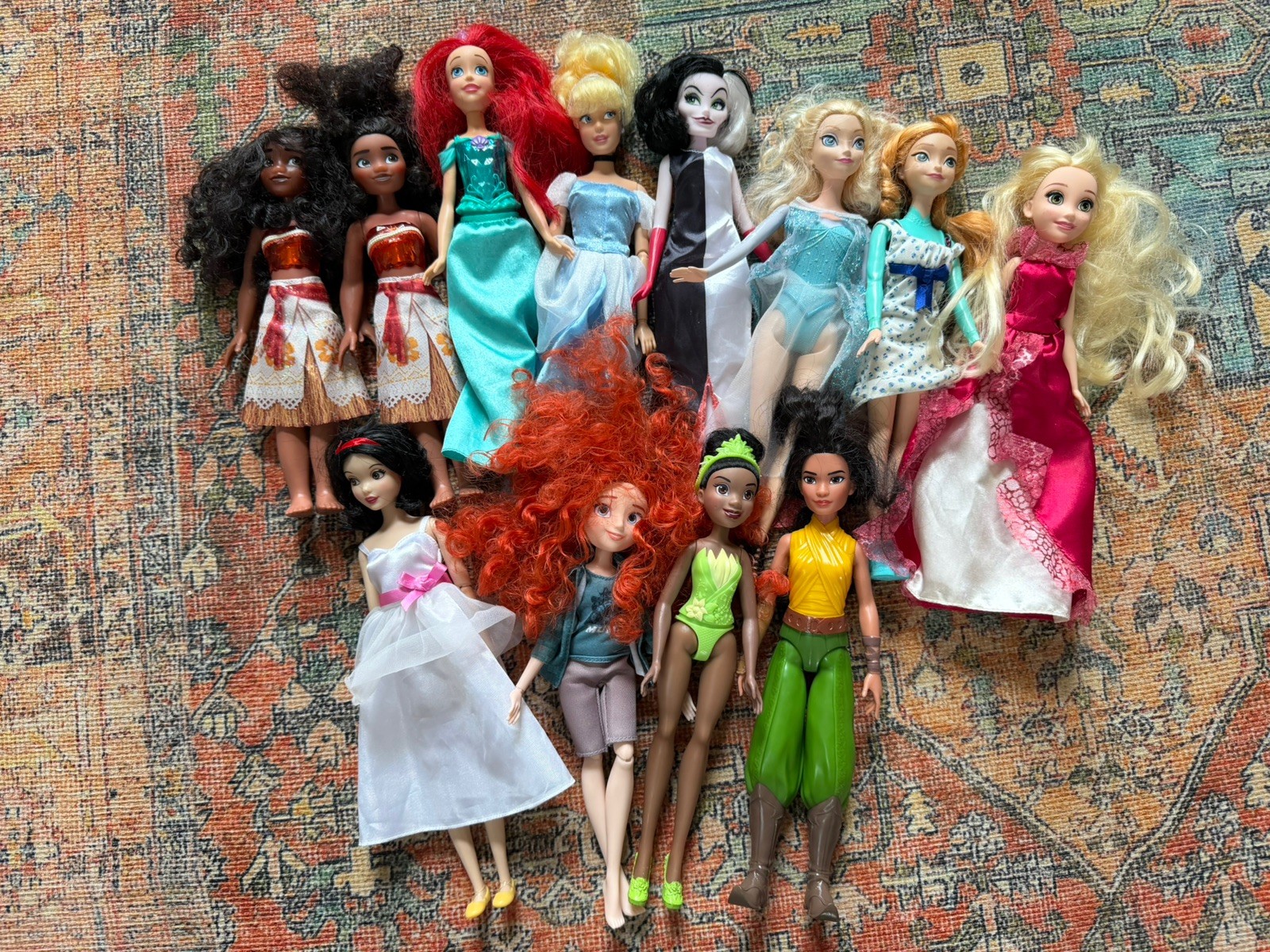 Disney Princess dolls Snow White  Ariel Cinderella Elsa Moana cruella Tiana Anna