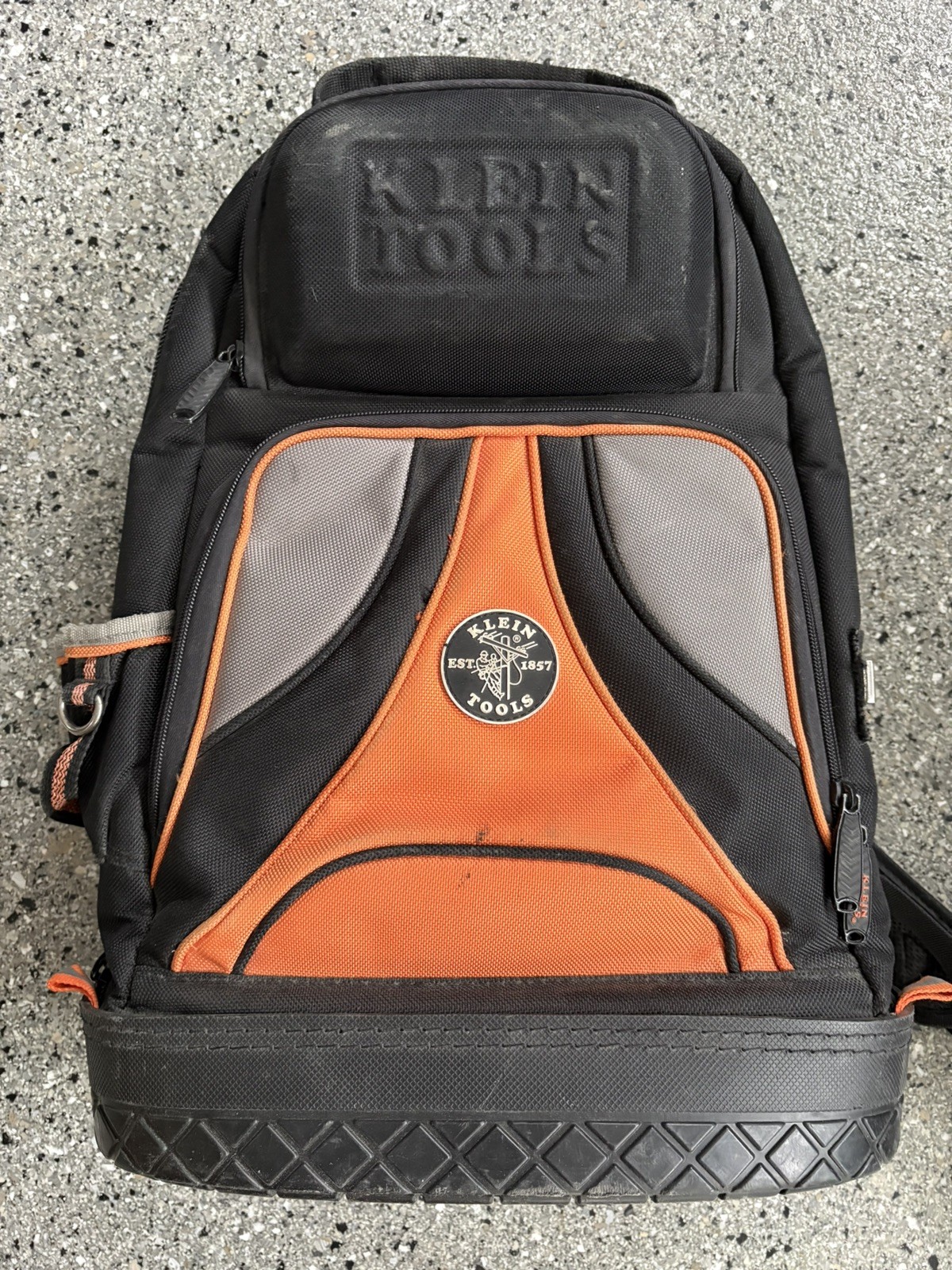 Klein Tools 55421BP-14 Tradesman Pro Tool Bag Backpack 39 Pockets 14-Inch NEW