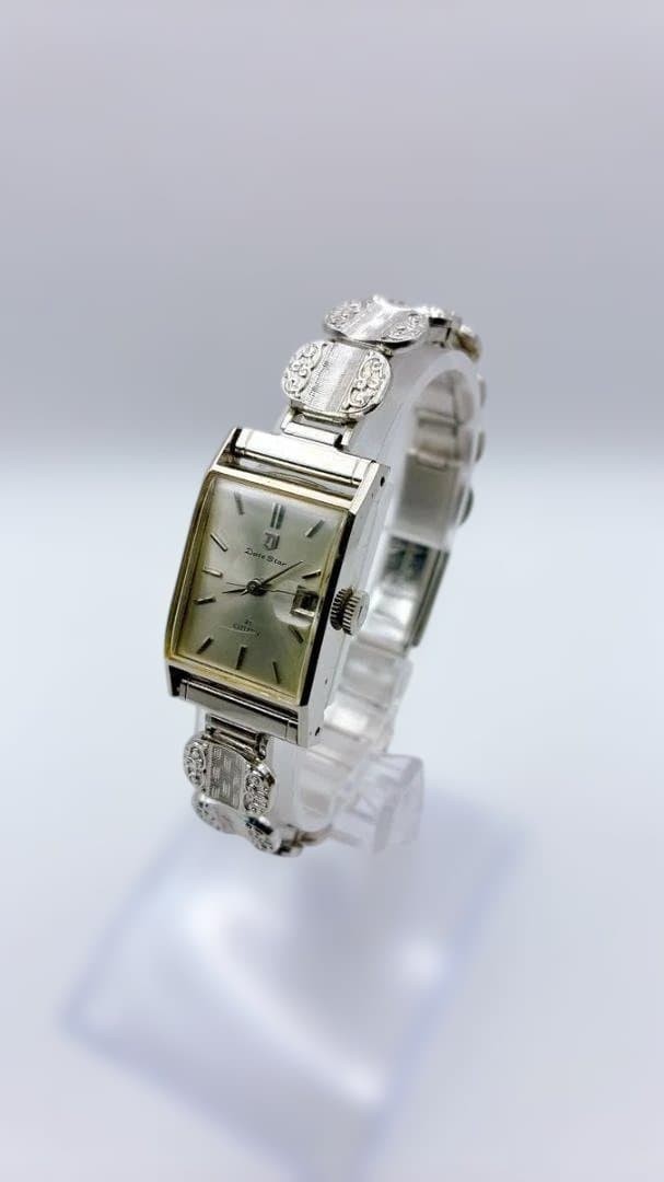 Citizen Datestar, beautiful vintage, working, hand-wound, women's watch, 21