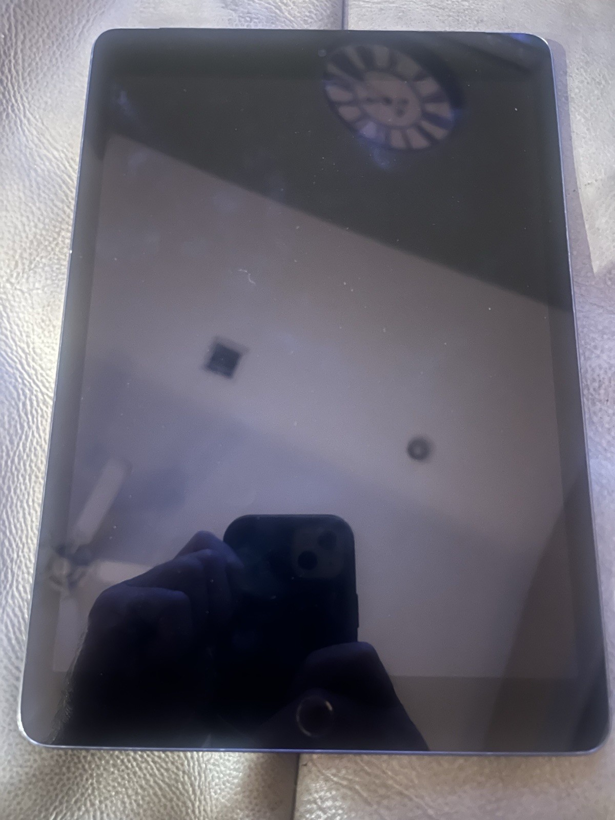 Apple iPad 9th Gen A2603 64GB AT&T Gray PARTS OR REPAIR READ AD