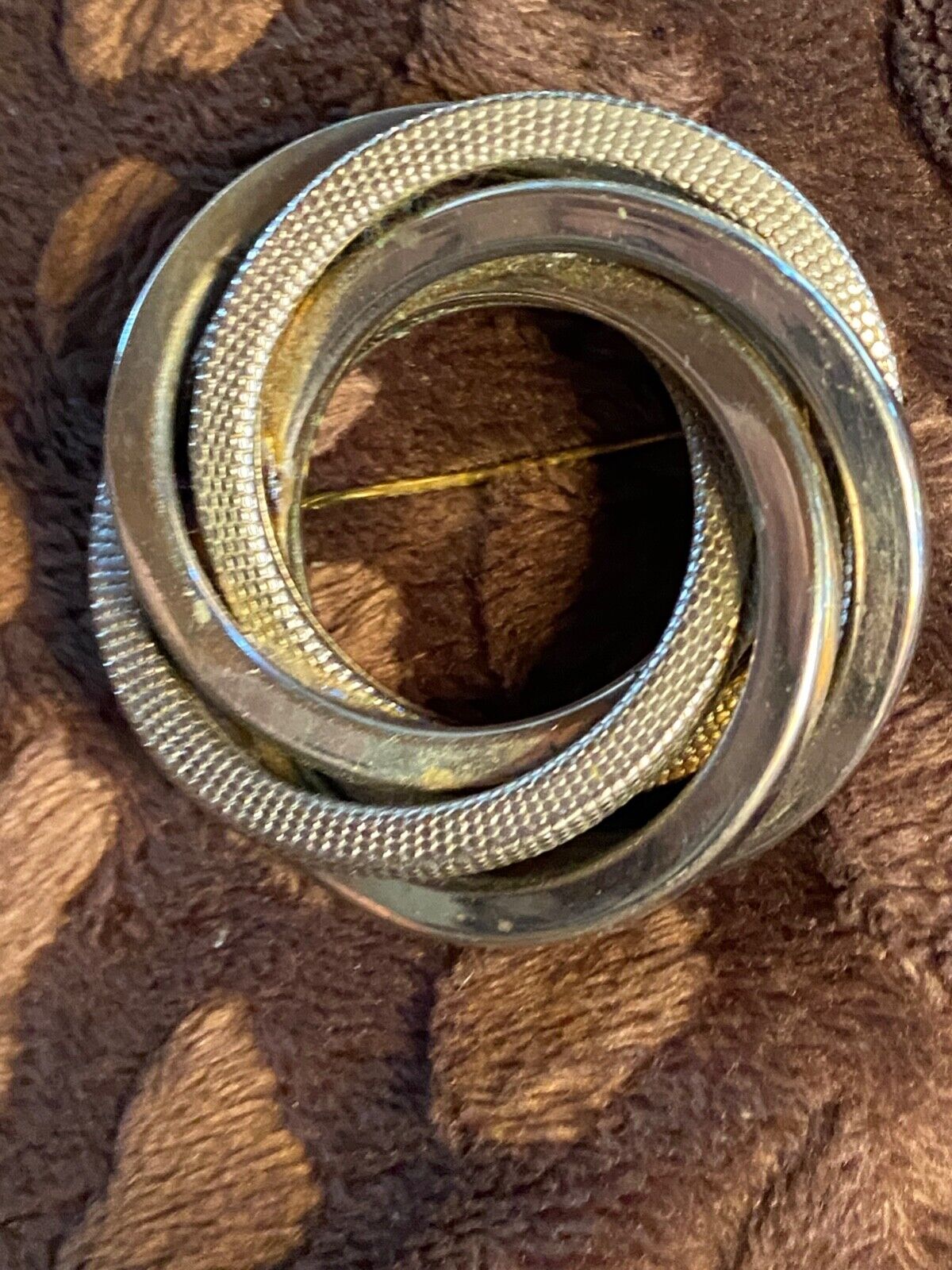 Vintage Silver Tone Circle entwined Pin Brooch 2"