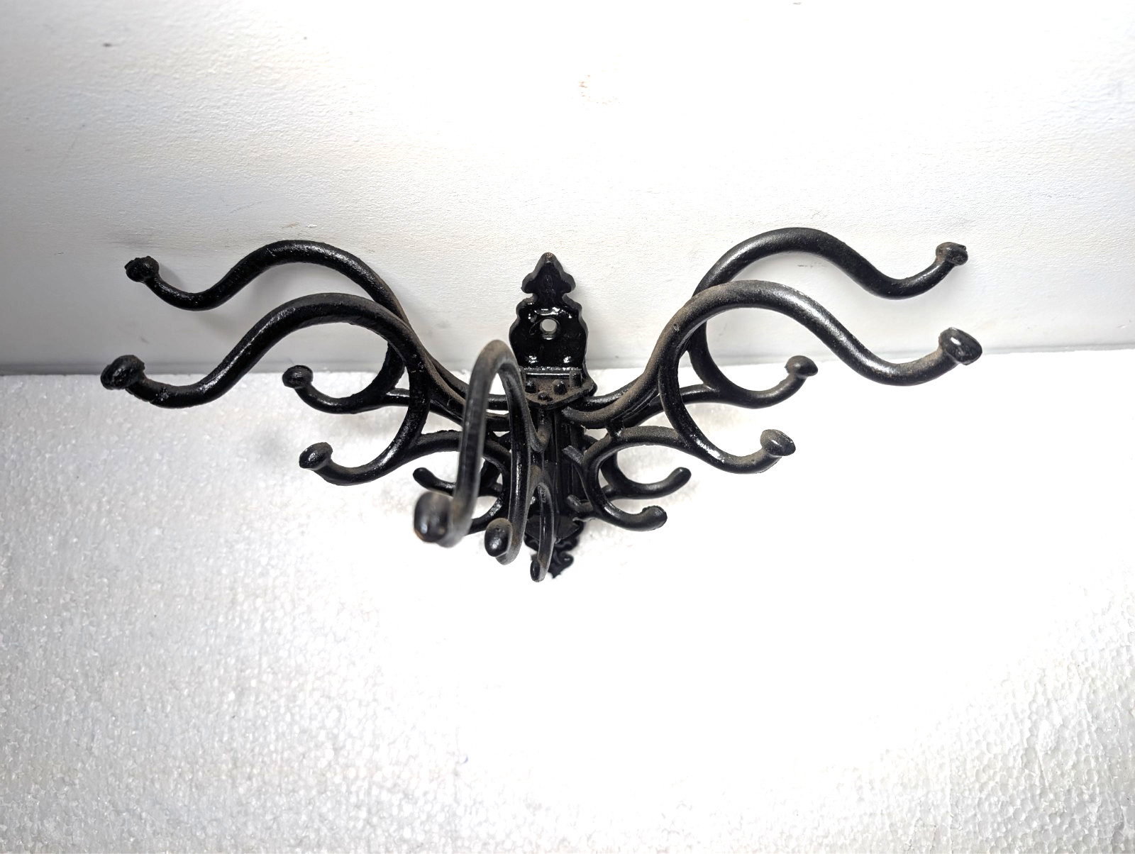 Vtg 5 Arm Swiveling Cast Iron 15 Hook Wall Hanger Plant Coat Hat Clean No damage