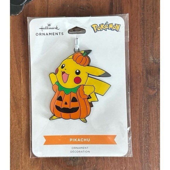 Hallmark Keepsake Pokémon Halloween Pikachu Ornament.