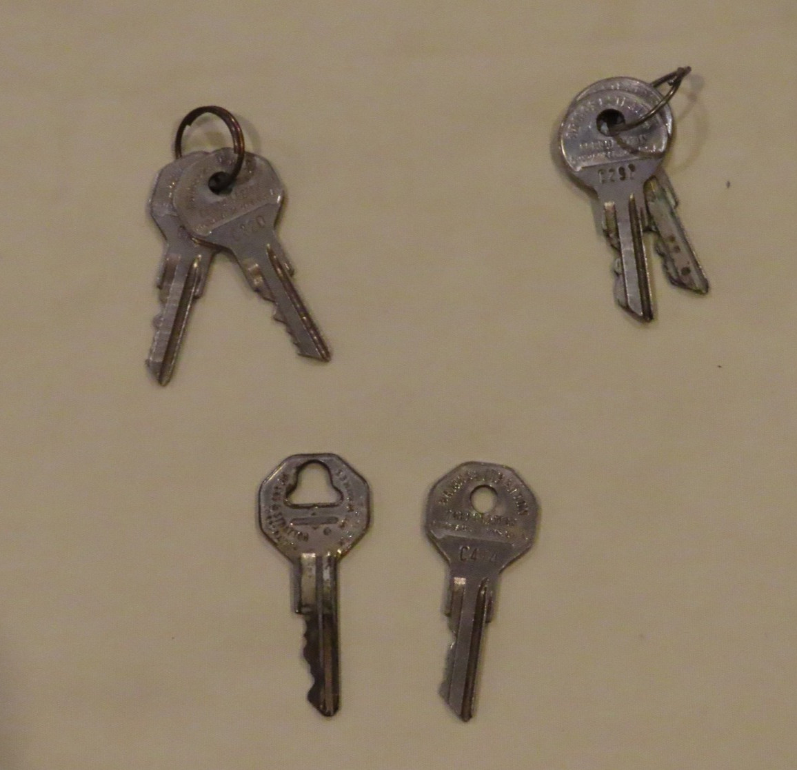 Vintage Briggs and Stratton Gas and Fuel Keys Lot of 6