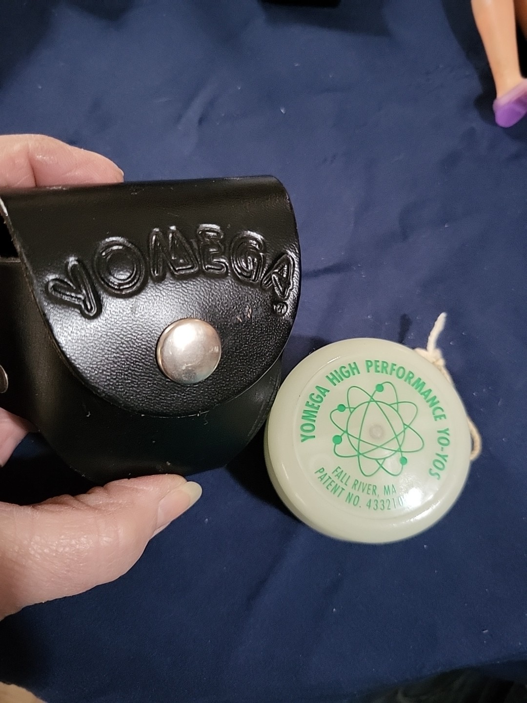 Vintage Yomega High Performance Yo-yo With Leather Case