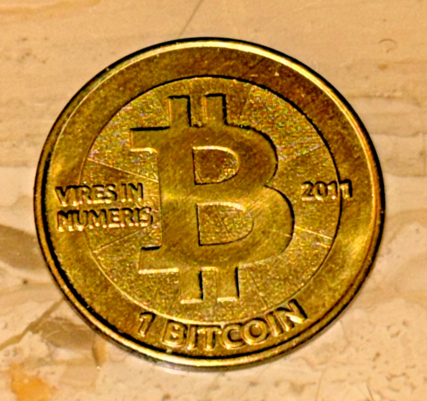 redeemed 2011 1 BTC very rare CASASCIUS COIN physical bitcoin