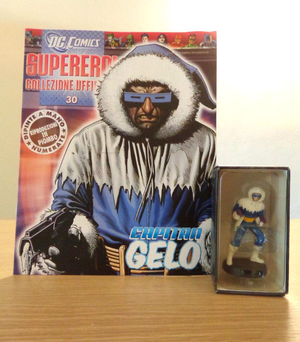 DC Comics Lead Superheroes No.30 Captain Ice NEW Eaglemoss Paper ▓