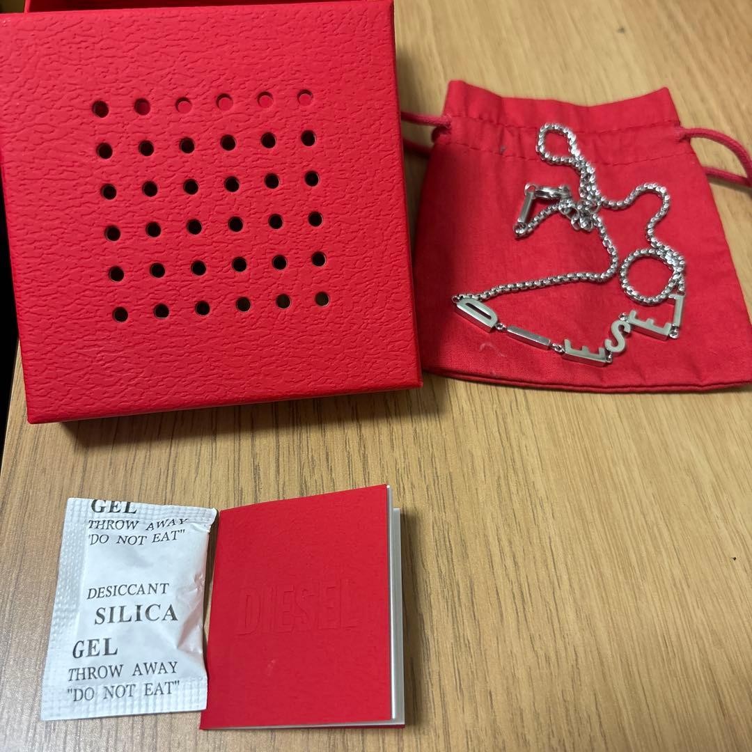 Diesel Men Used a few times Necklace Dx1491 With Box Almost unused Luxury Italy