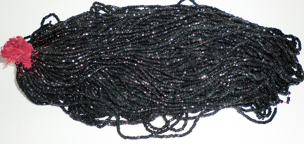 1 Hank Antique Glass Beads Faceted Black Mourning Victorian 18 Strings BB82-30
