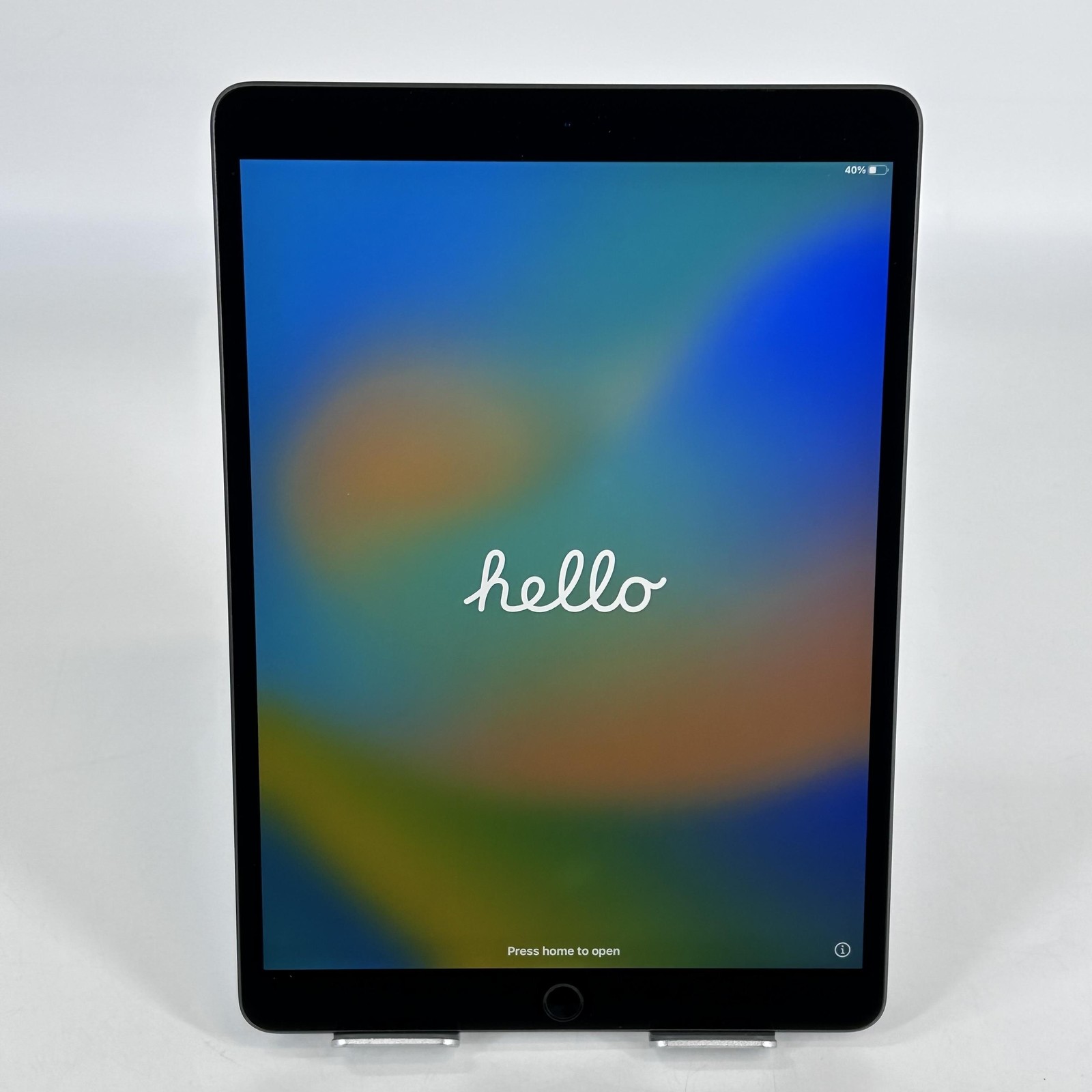 Apple iPad Air (3rd Gen.) Space Gray 64GB WiFi - Good w/ White Spots