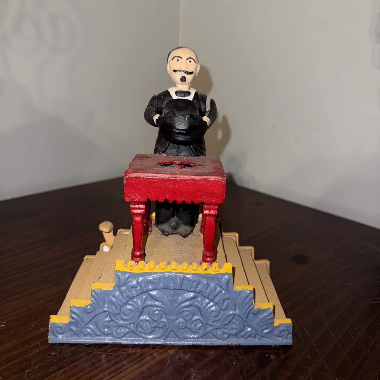 VTG Magician Mechanical Bank Cast Iron Magicians Hat Trick Coin Bank Plug Piggy