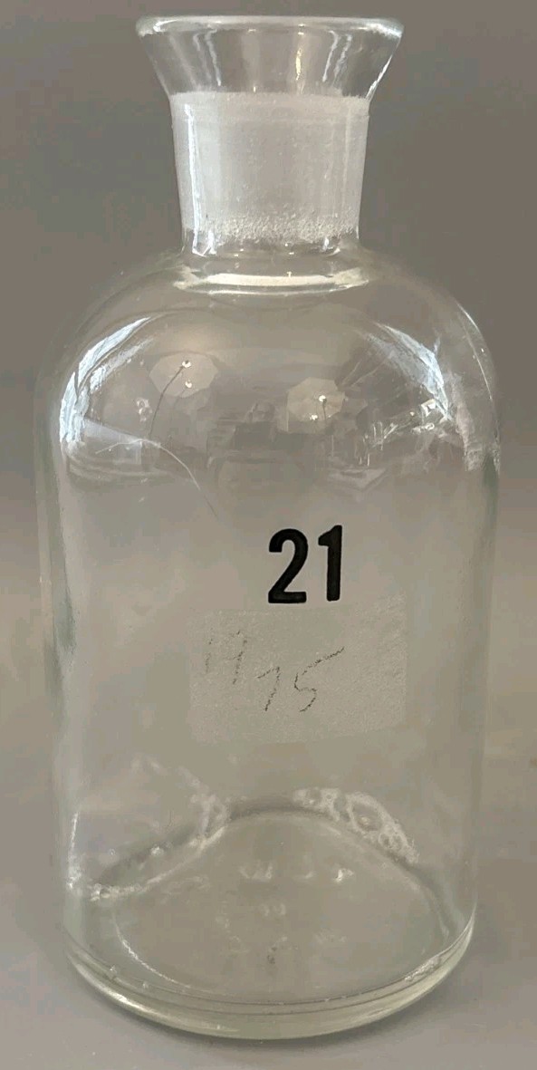 TCW Wheaton Clear Glass Apothecary Lab Bottle #21 6 3/4 in USA Pharmacy Decor