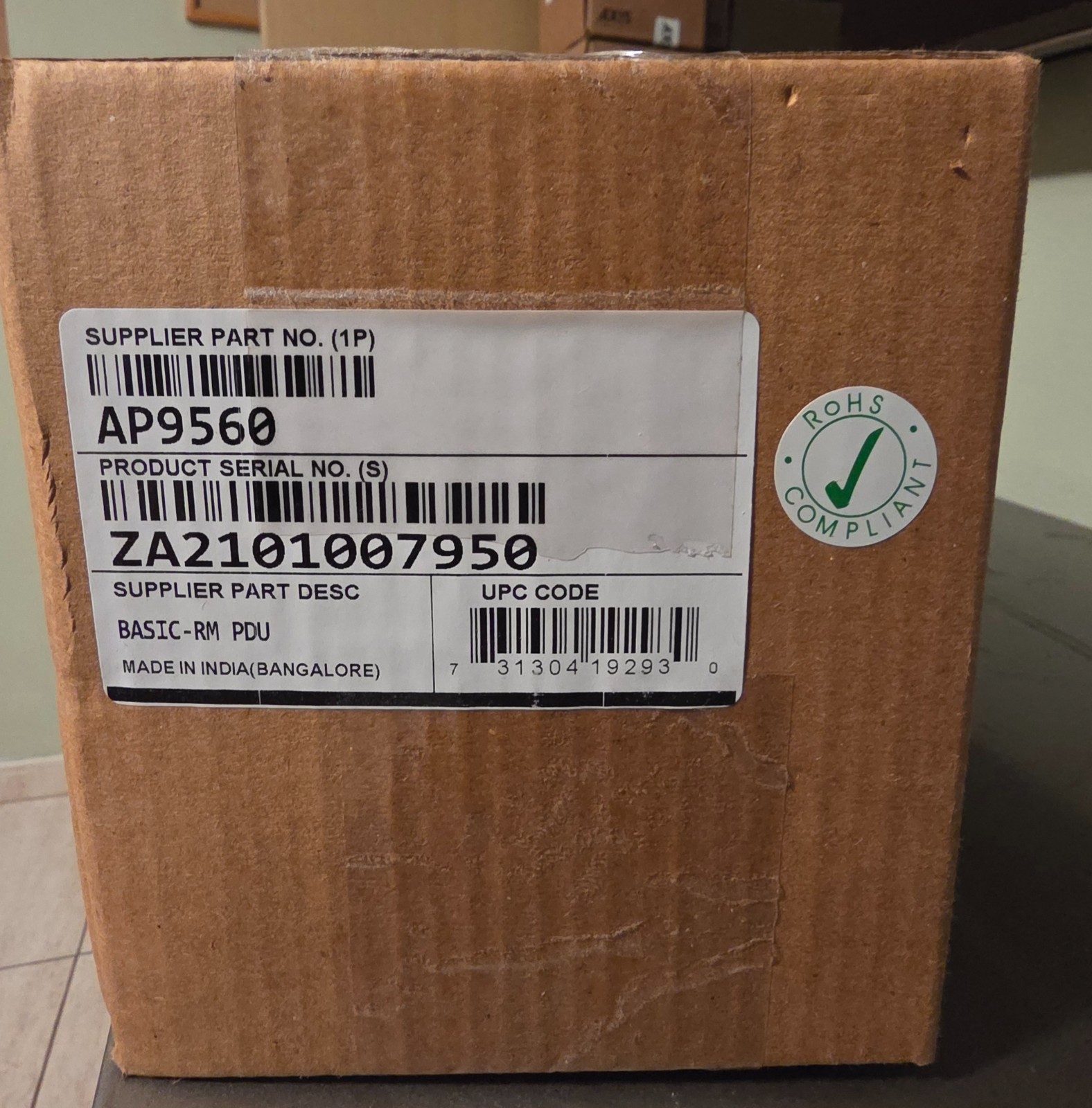 AP9560 Basic Rack-Mount PDU (Factory Sealed)