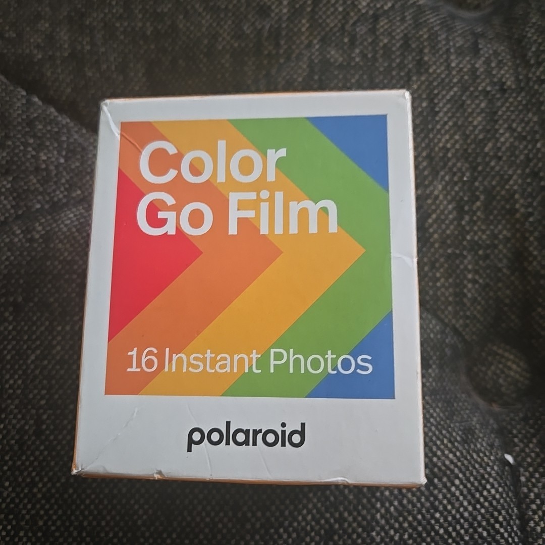 Polaroid GO Color Film 16 Instant Photos 