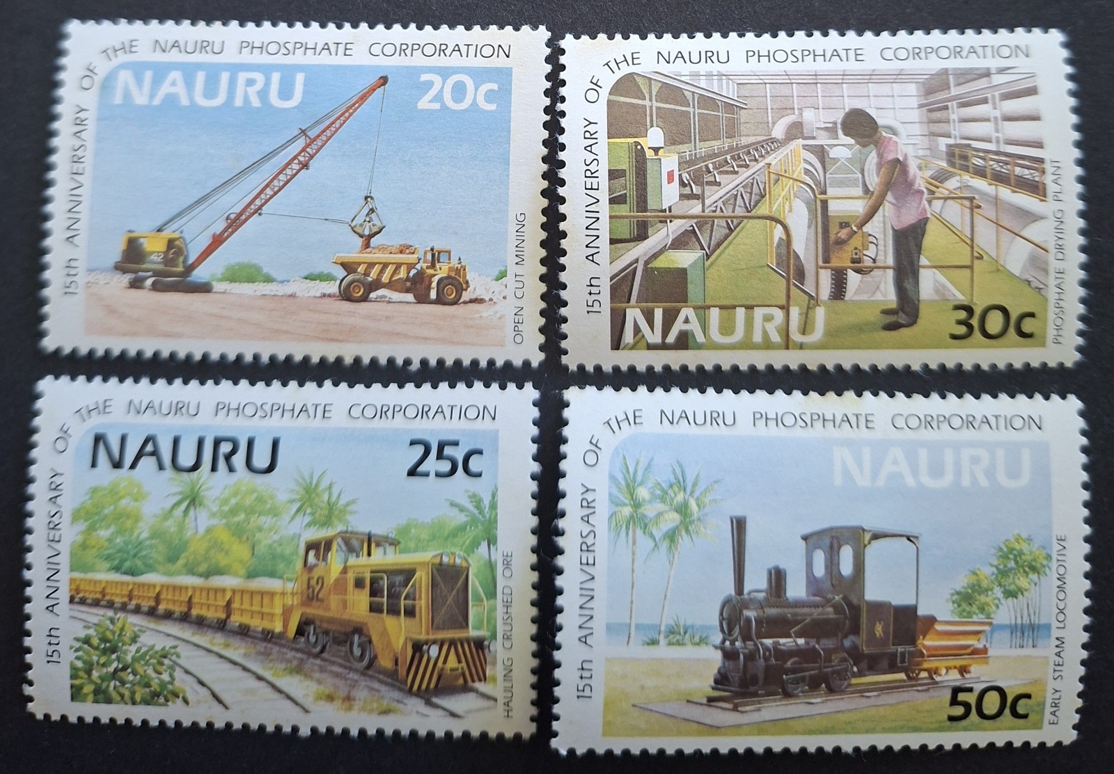 NAURU 1985 -MINT HINGED - "15th ANNIV. OF PHOSPHATE CORP " COMPLETE SET