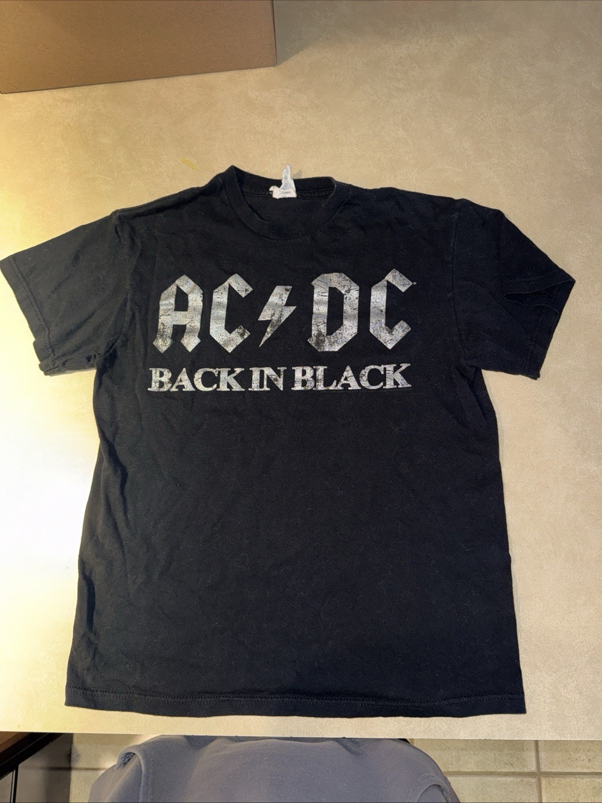 AC/DC Back In Black Mens T-Shirt Size Medium Short Sleeve Black 100% Cotton