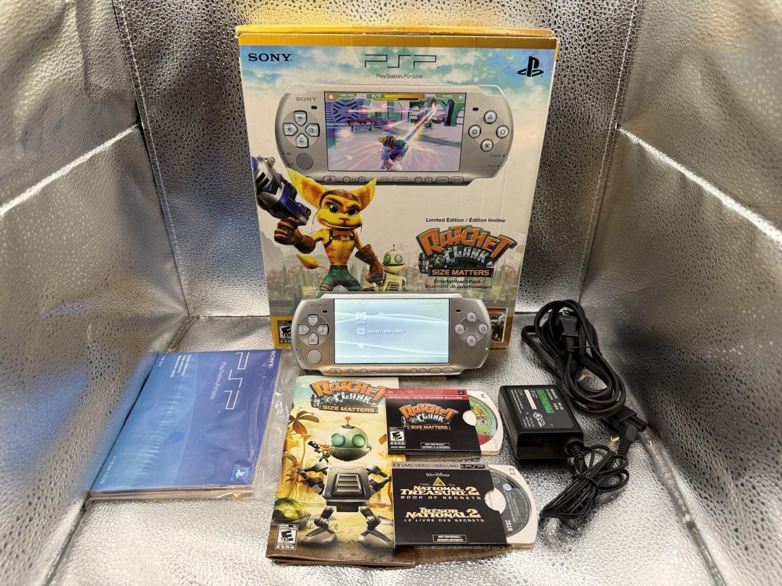 Sony Playstation Portable PSP 3001 Ratchet Clank Limited Edition Silver Console