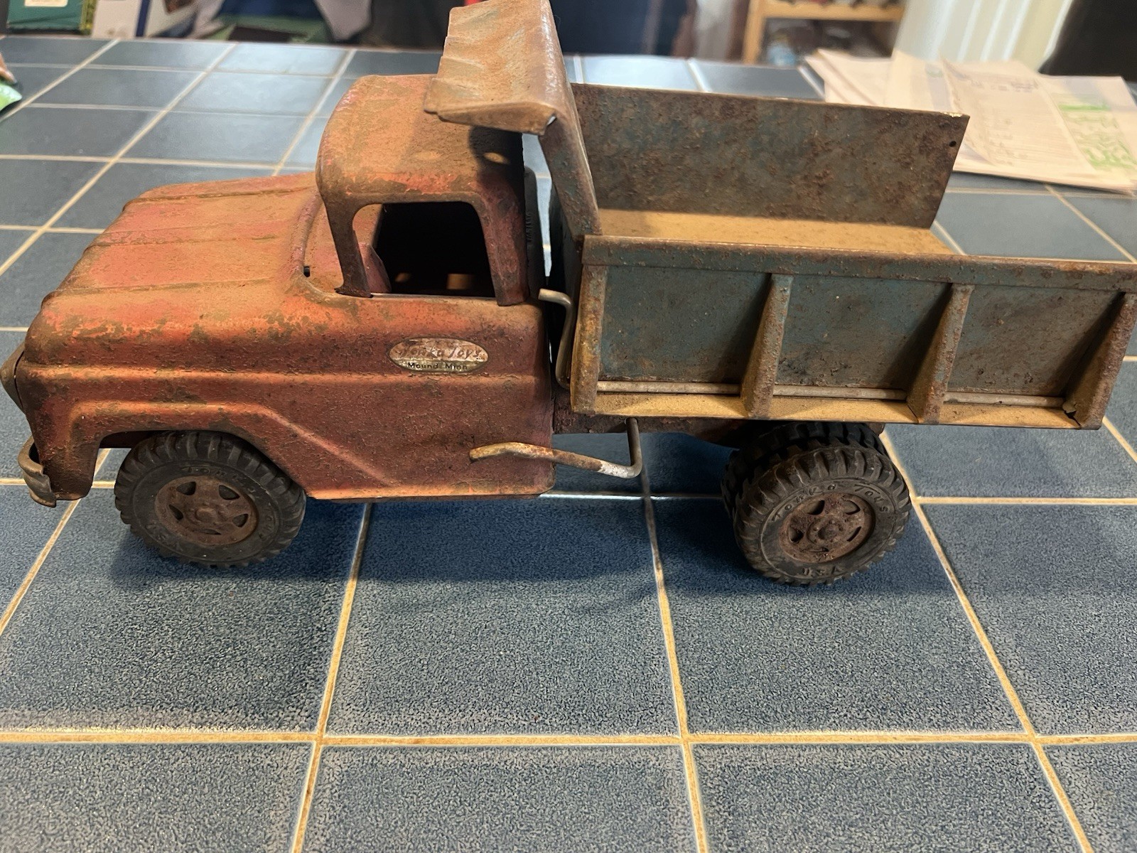 Tonka Toys Mound Minn Vintage Dump Truck