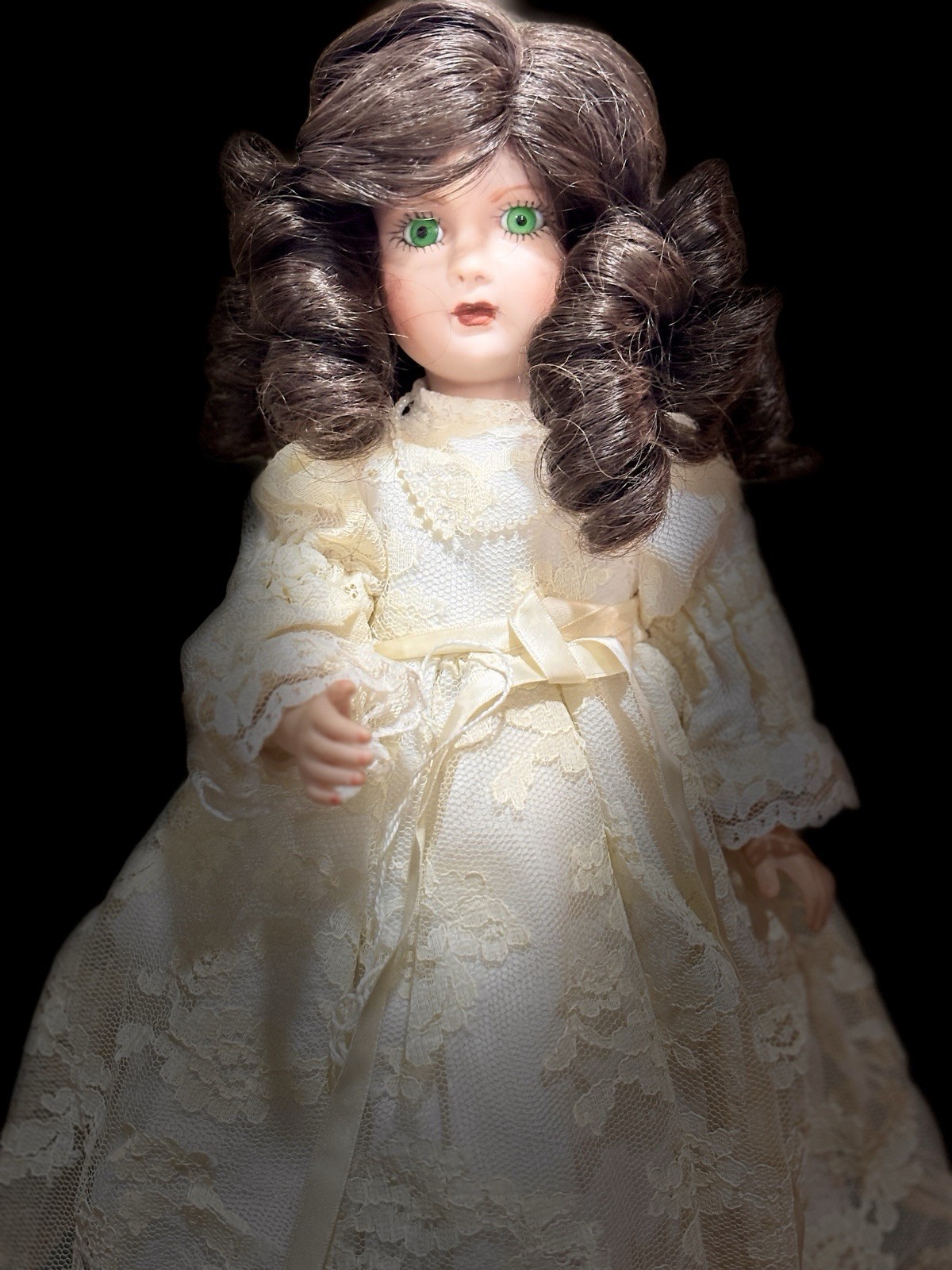 ACTIVE HAUNTED DOLL SPIRIT  OF ANETTE OLD SPIRIT ACTIVE POSITIVE PROTECTOR