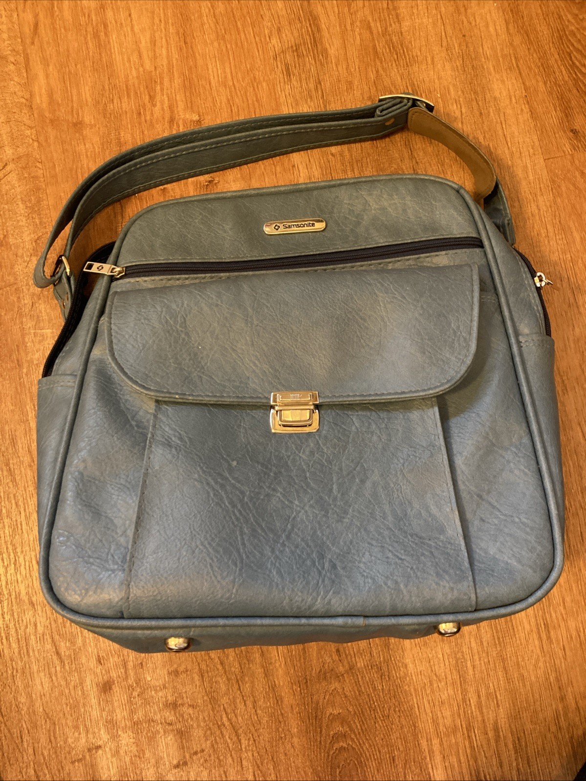 Samsonite blue Vintage Carry On Leather Bag with strap Sonora II W/feet Pegs