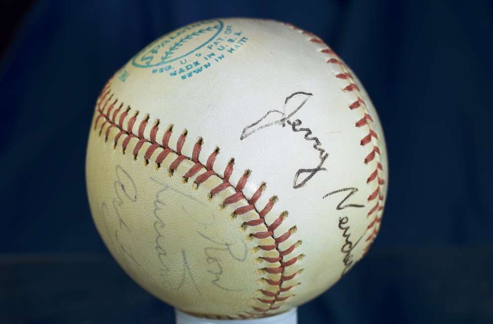 Umpire Crew Jsa Signed By4 Reach Macphail American League Autograph Baseball