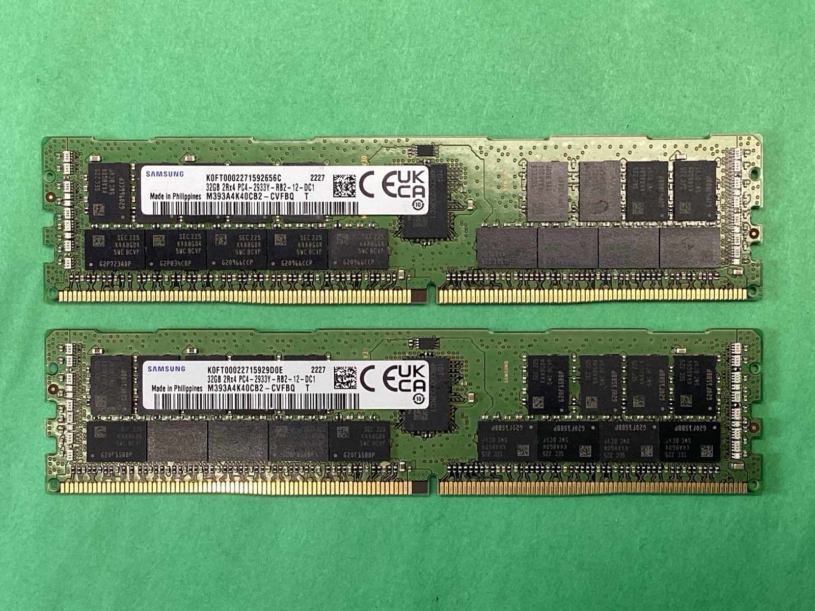 x2 Samsung 32GB (DDR4-2933) RDIMM MEMORY M393A4K40CB2-CVFBQ - LOT OF 2