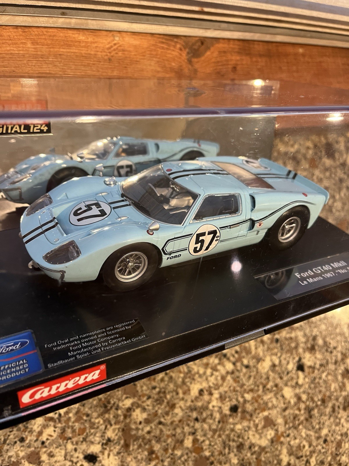 Carrera 124 Digital Slot Car brand New Ford GT40 Le Mans 1967 No.57 !!!