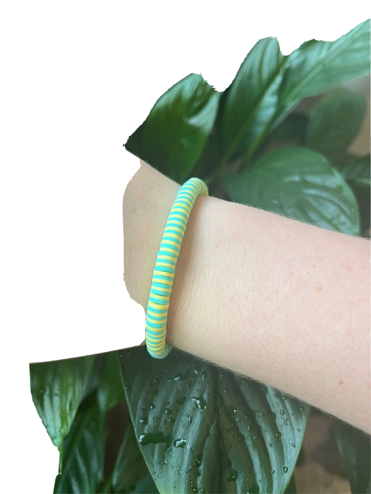 Beaded Bracelet with pink and teal heist beads on elastic.