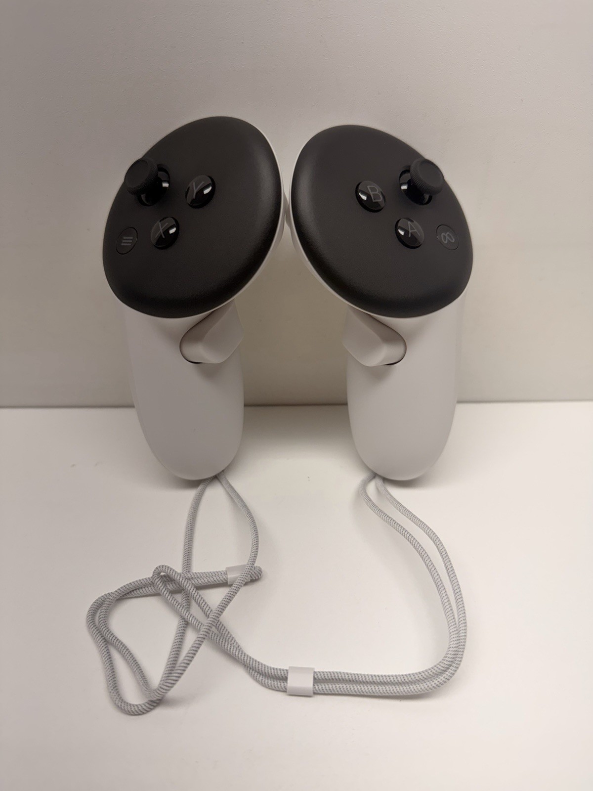 Meta Quest 3/3s Controllers Left and Right Pair (MINT Condition) Free Shipping