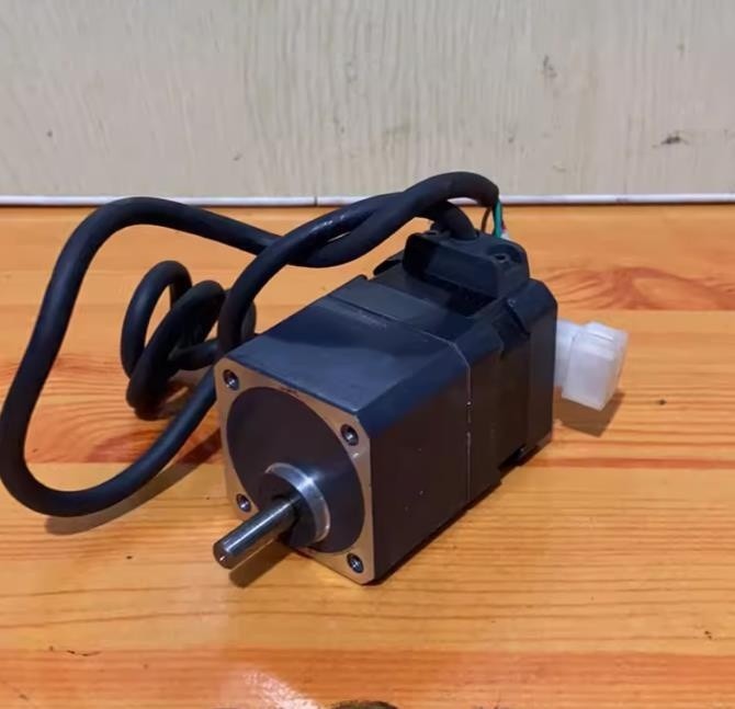 1pc used Dongfang PK543AW-A12 motor #za