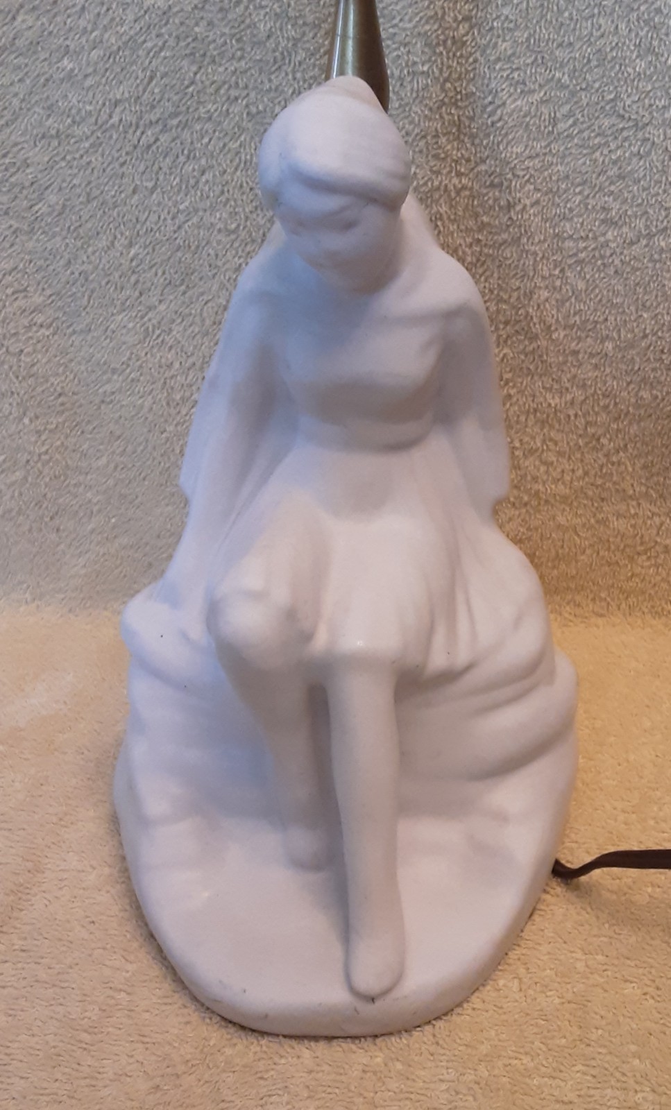 VAN BRIGGLE Art Pottery Lamp of Art Nouveau Woman 1950 - Daydreamers