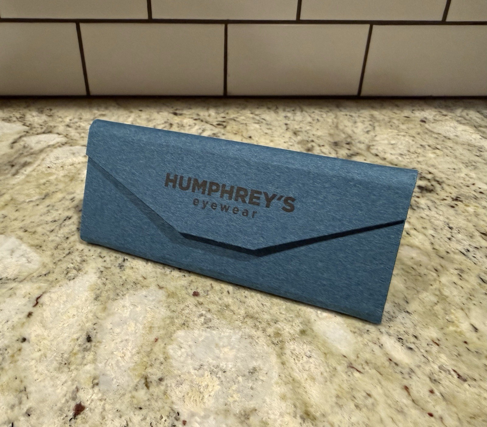 HUMPHREY’S Eyewear Collapsible Eyeglasses Glasses Case Magnetic Closure Blue