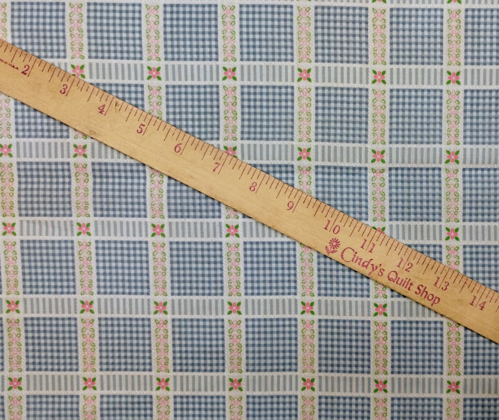 Vintage Gingham / Floral Design 1970s Cotton/Poly Blend, Lightweight 42" Wide