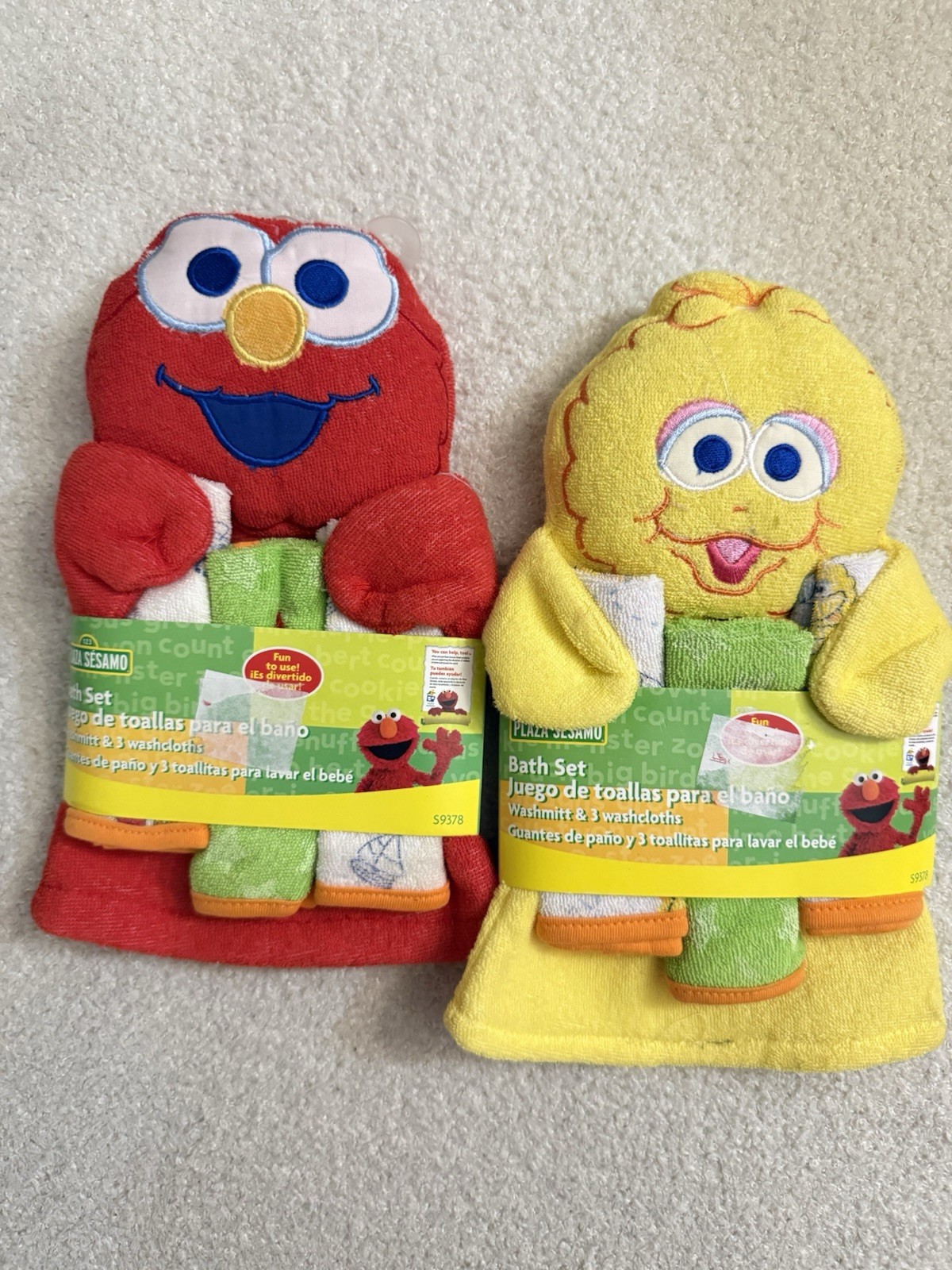 Vtg  2pcs Sesame Street Bath Set Washmitt & Washcloths Elmo Big Bird
