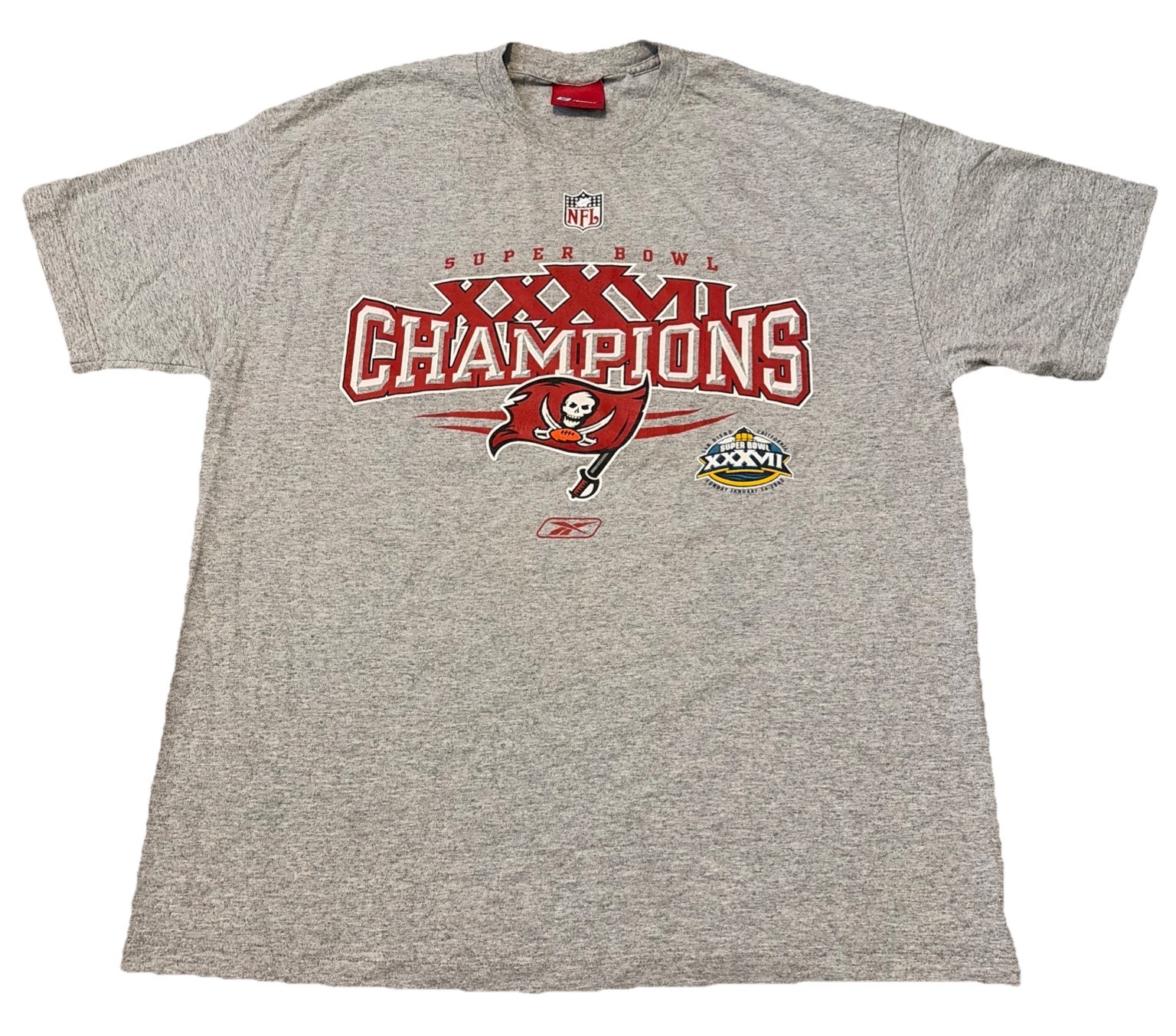 Vtg Tampa Bay Buccaneers Super Bowl XXXVII Champs 2003 NFL T-Shirt Large Reebok