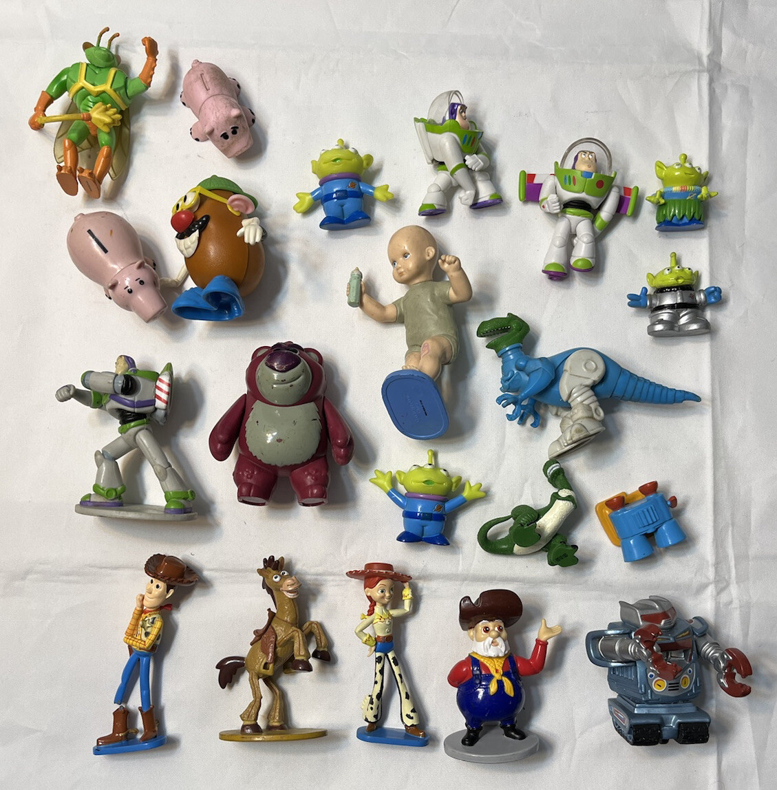 Vintage Toy Story Buzz Lightyear Disney 21 PVC Figure Lot 1995 Hasbro