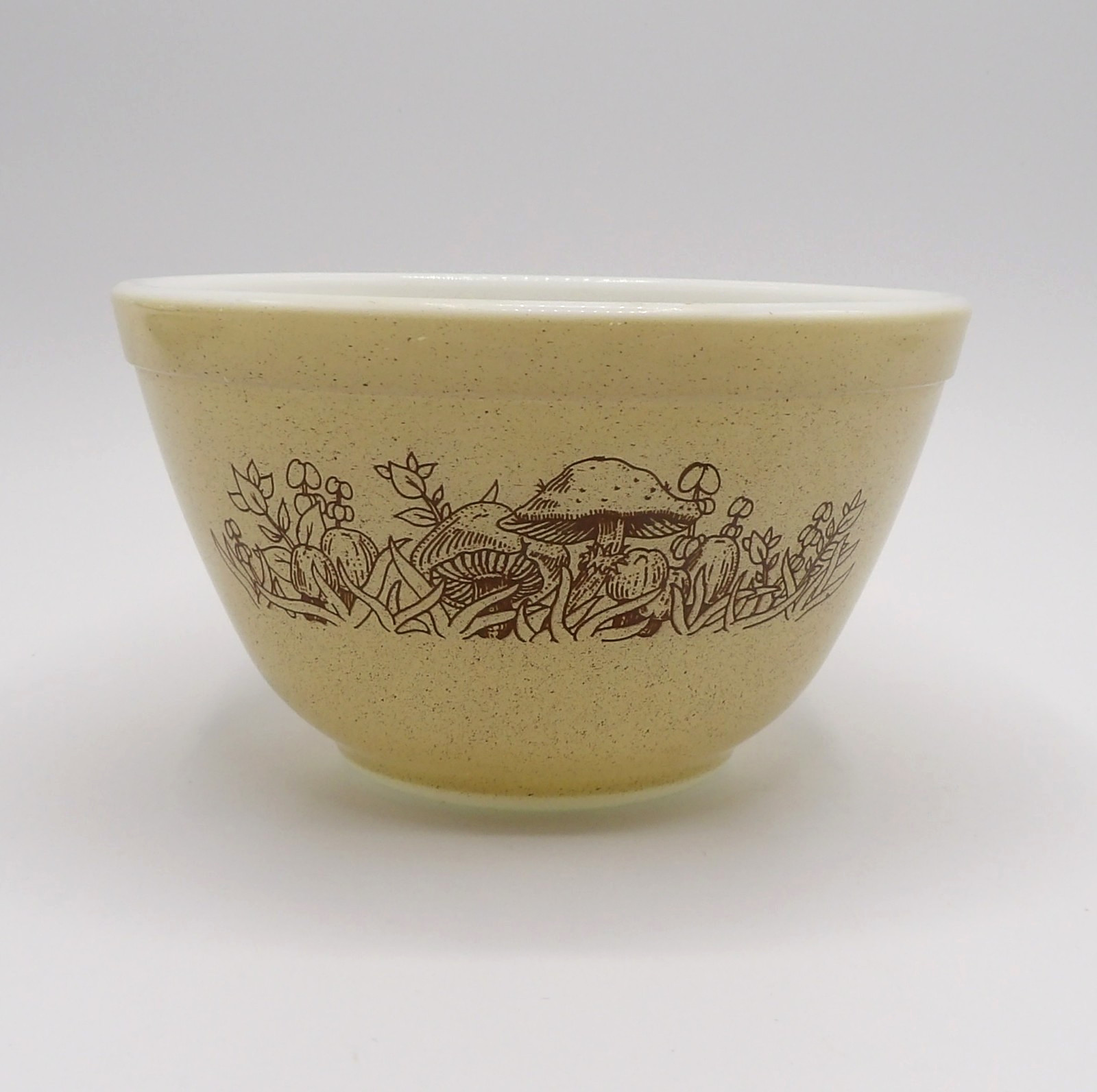 Forest Fancies by Pyrex 5” Mixing Bowl #401