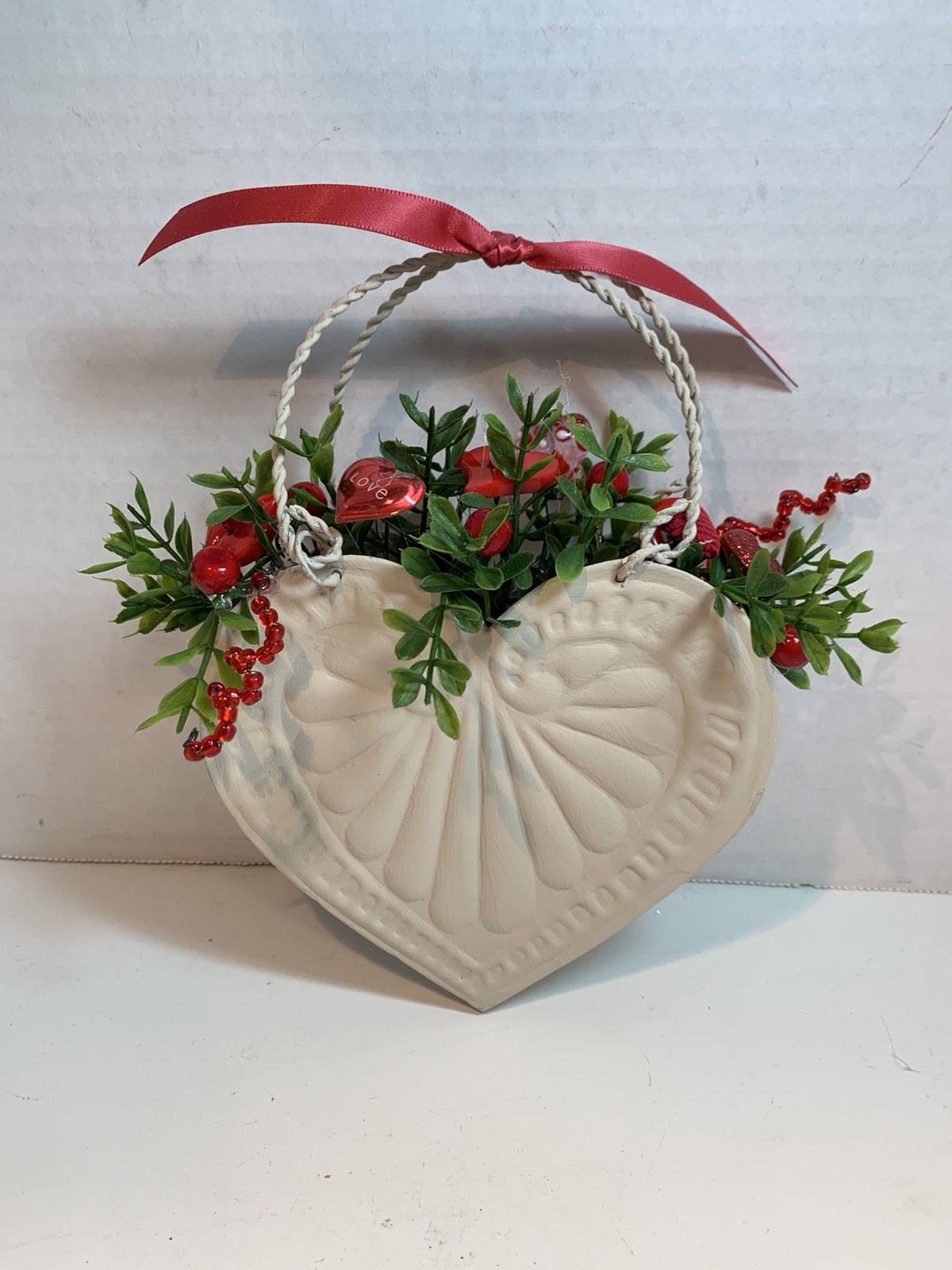 Valentine VTG Button Bokay/Heart To Hang-Rustic Country Cottage Chic  Decor