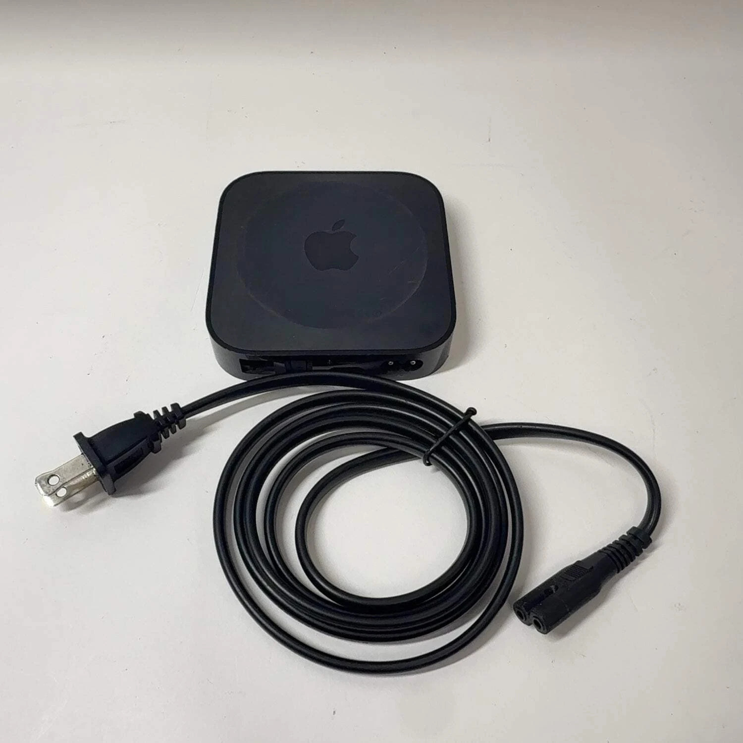 Apple TV 3rd Gen A1469 Digital HD Media Streamer 1080p Wi‑Fi Ethernet-No Remote