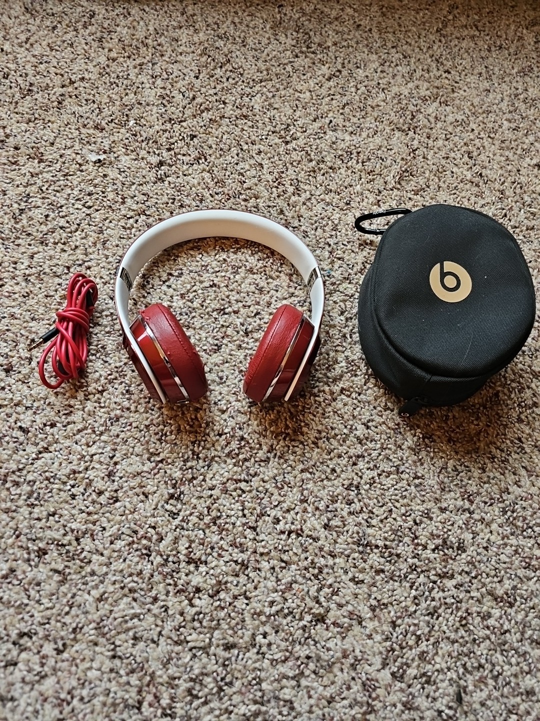 Beats by Dr. Dre Solo2 Wired On-Ear Headphones Luxe Edition - Red 