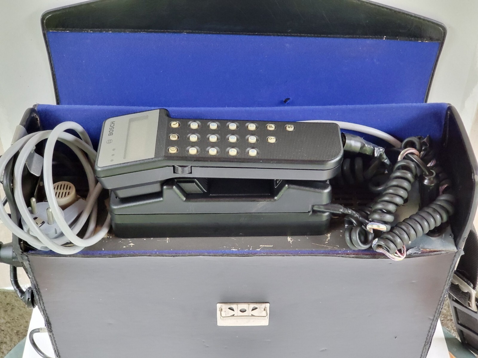 VERY FIRST BOSCH 2000 - Brick Mobile Cell Phone Vintage Retro Collectable