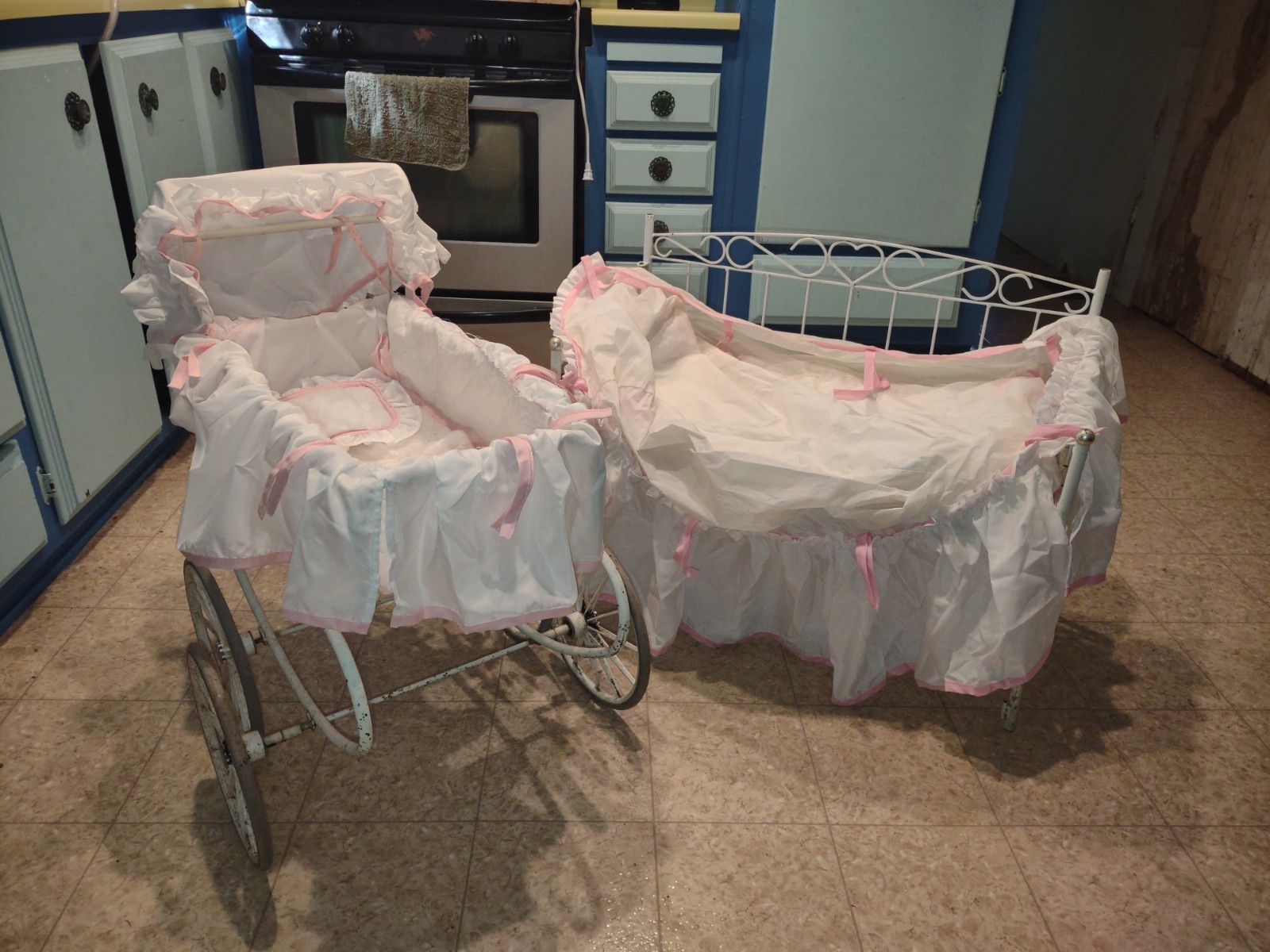 Vintage Stroller And Bed Baby