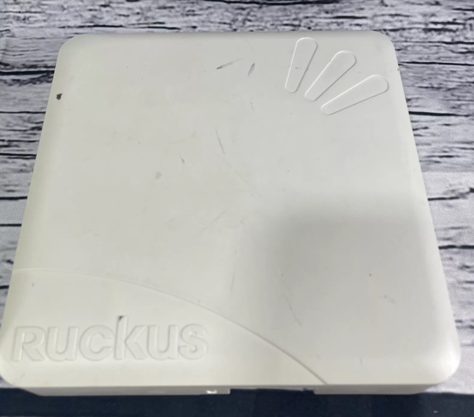 Ruckus Zoneflex 7372 Dual-Band 802.11n Wireless Access Point