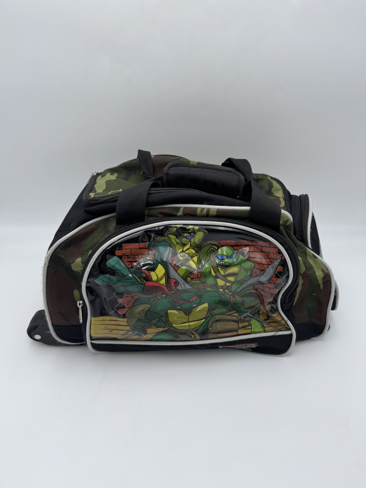 Teenage Mutant Ninga Turtle 2006 Mirage Studio Rolling Duffle Bag EUC
