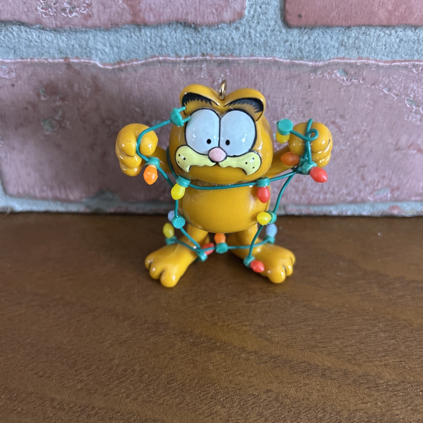 Vintage Garfield Tangled In Lights Christmas Tree Ornament