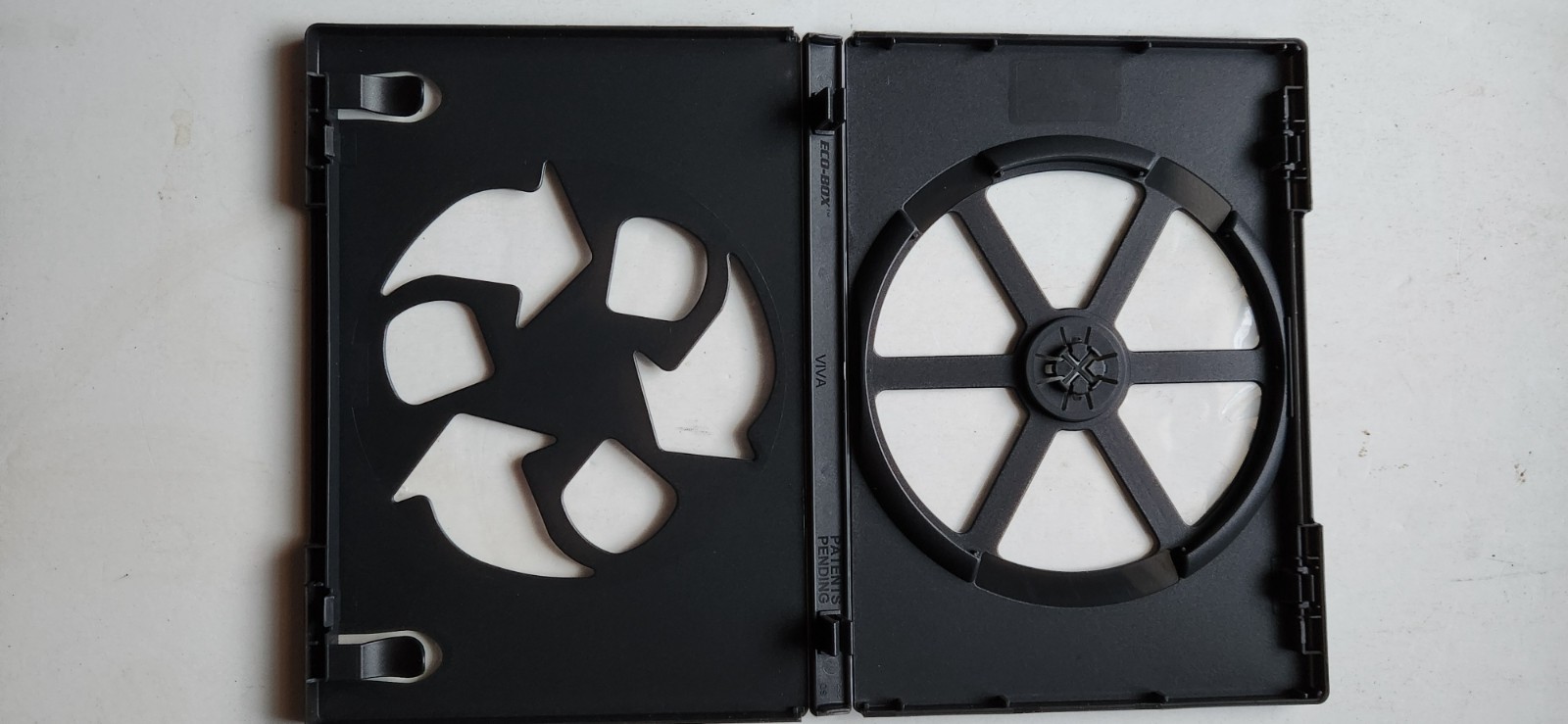 USED 14mm Standard Eco Slotted Black 1-Disc DVD Case with Outer Sleeve Wavy