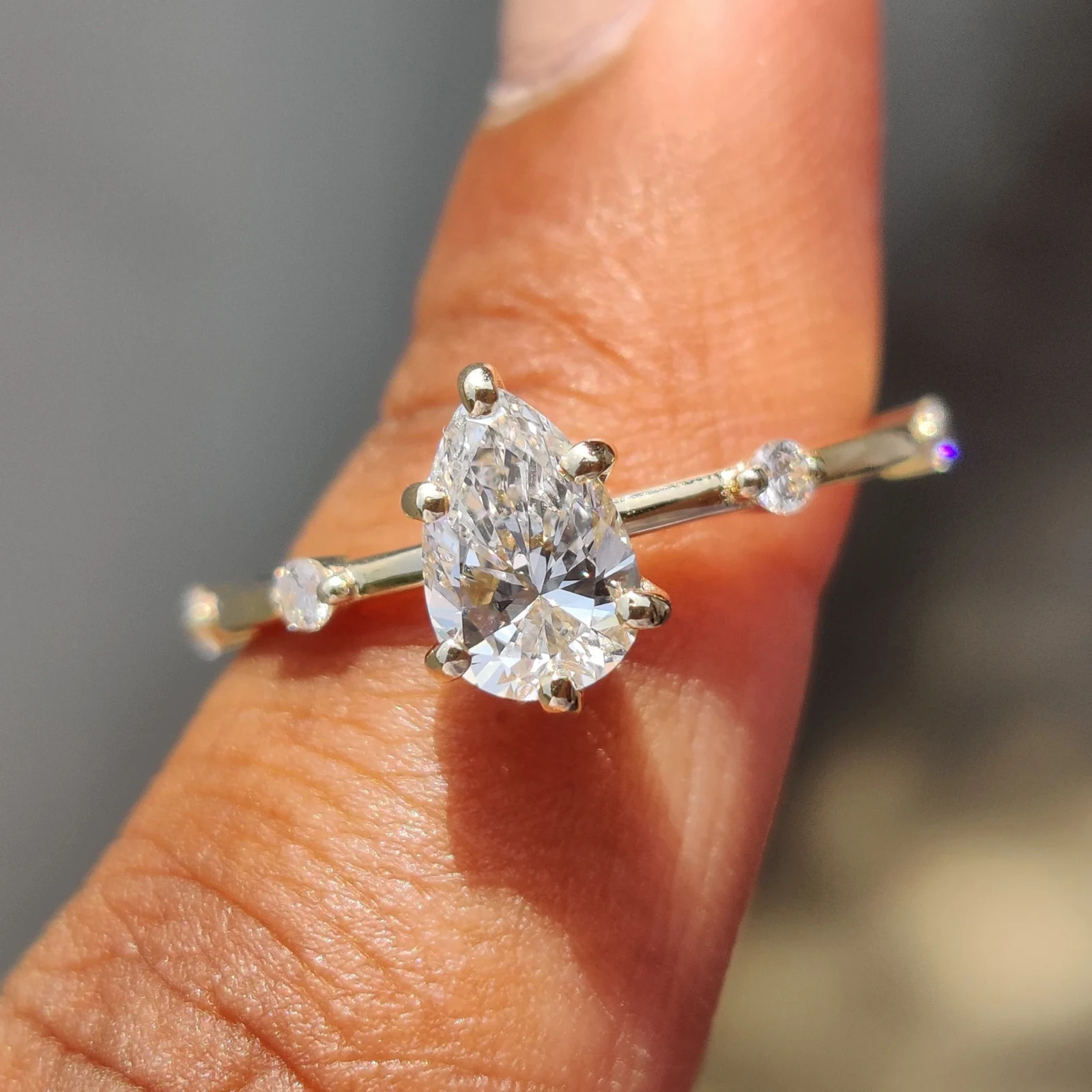 2CT Pear Cut VVS1 Moissanite Women's Engagement Ring 14k Yellow Gold Plated